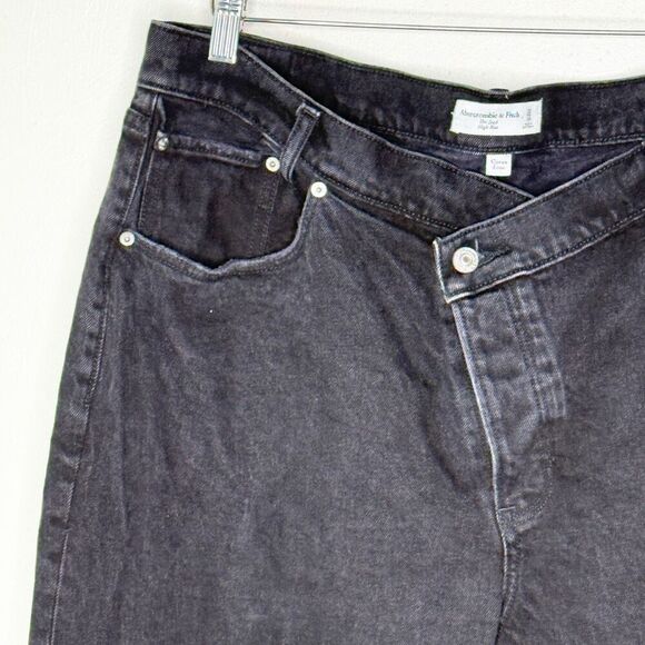 Abercrombie & Fitch The Dad Faded Black Curve Love Denim Jeans - Women’s US 33/1 - Picture 1 of 9